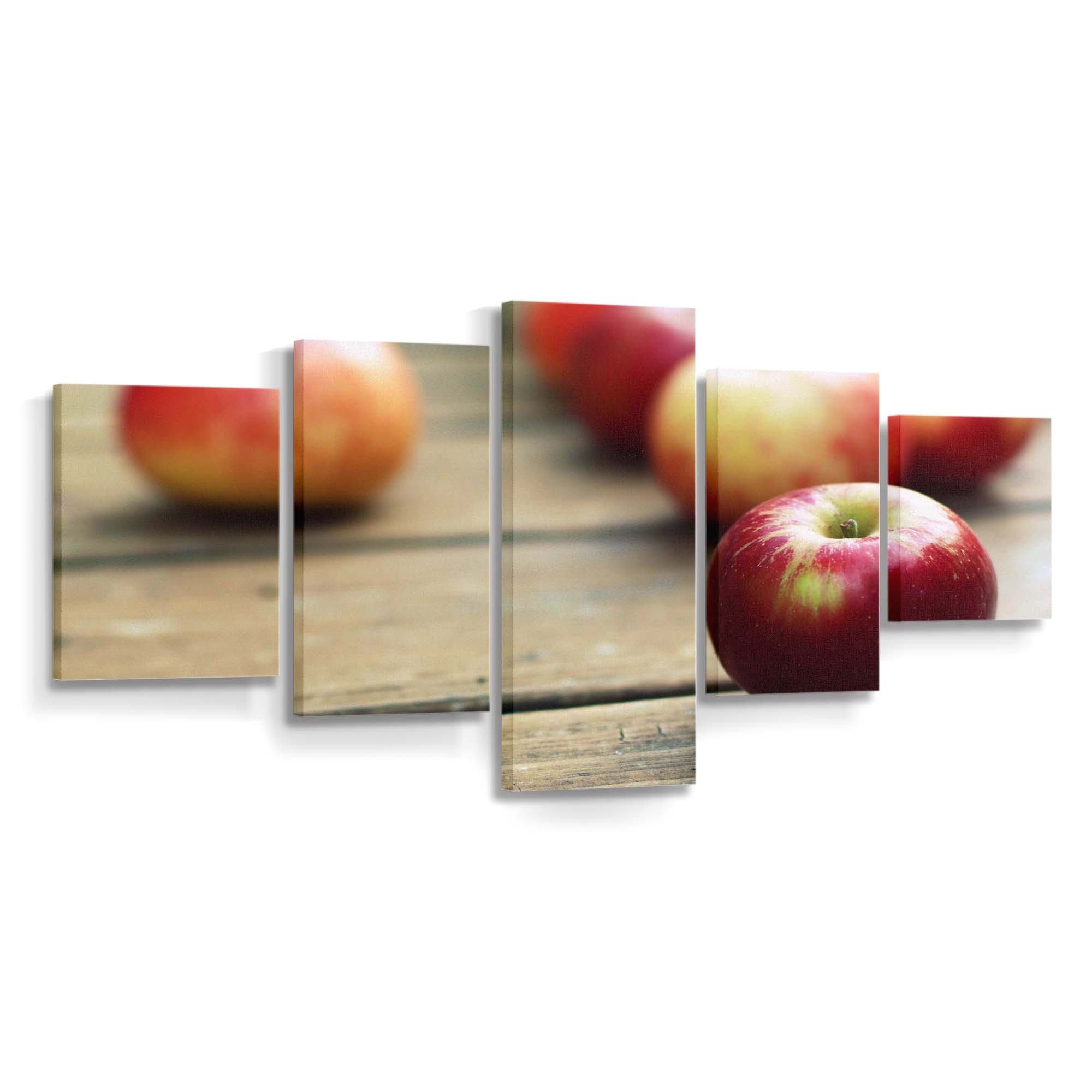 red apples close up wallpaper